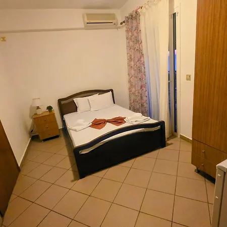 بيت ضيافة Pansion Panorama Skála Marión