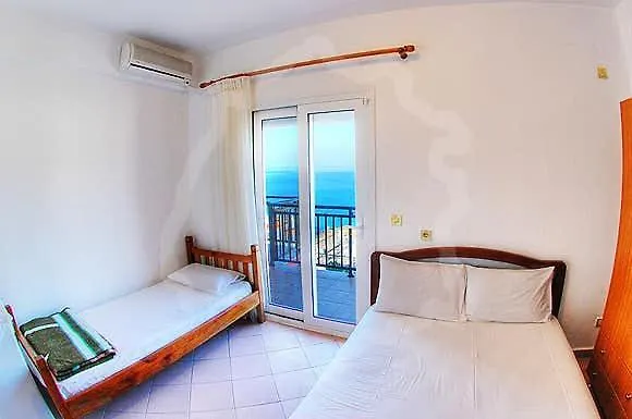 Pansion Panorama Pensión Skála Marión